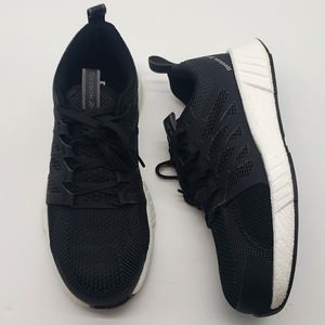 REEBOK WOMAN SNEAKERS SIZE 8M COLOR BLACK 100% AUTHENTIC BOX INCLUDED